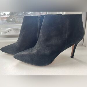 Aldo Black Heel Ankle Booties Women’s US 8/EU 38.5